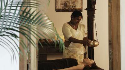 《カルナカララ アーユルヴェーダ スパ&リゾート》アーユルヴェーダ／イメージ