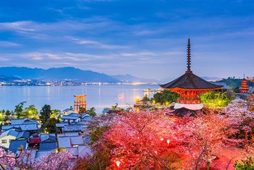 Gotoトラベル事業支援対象 スーパーチャンス 広島編 厳島神社参道に面した 落ち着いたお部屋のホテル ホテル みや離宮 泊 1泊2日 新大阪駅発着 新大阪駅発2日間宮島ツアー 海外ツアー 国内ツアーなら 旅工房