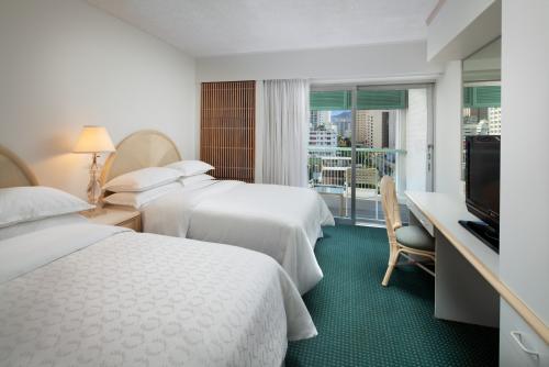 憧れのディズニーホテル周遊プラン アウラニディズニーリゾート ３泊 ホノルル シェラトンプリンセスカイウラニ ２泊 全送迎付き 日本航空直行便で行くハワイ７日間 名古屋発7日間ホノルルツアー 海外ツアー 国内ツアーなら 旅工房