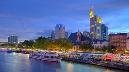 【フランクフルト】マイン川とヨーロッパ屈指のスカイライン 写真:GNTB/Tourismus+Congress GmbH Frankfurt am Main