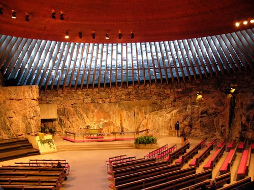 【ヘルシンキ】岩の教会「テンペリアウキオ教会」の内部/イメージ
