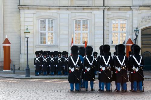 【コペンハーゲン】アマリエンボー宮殿の衛兵/イメージ